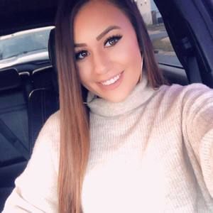 Meet your Posher, Melanie